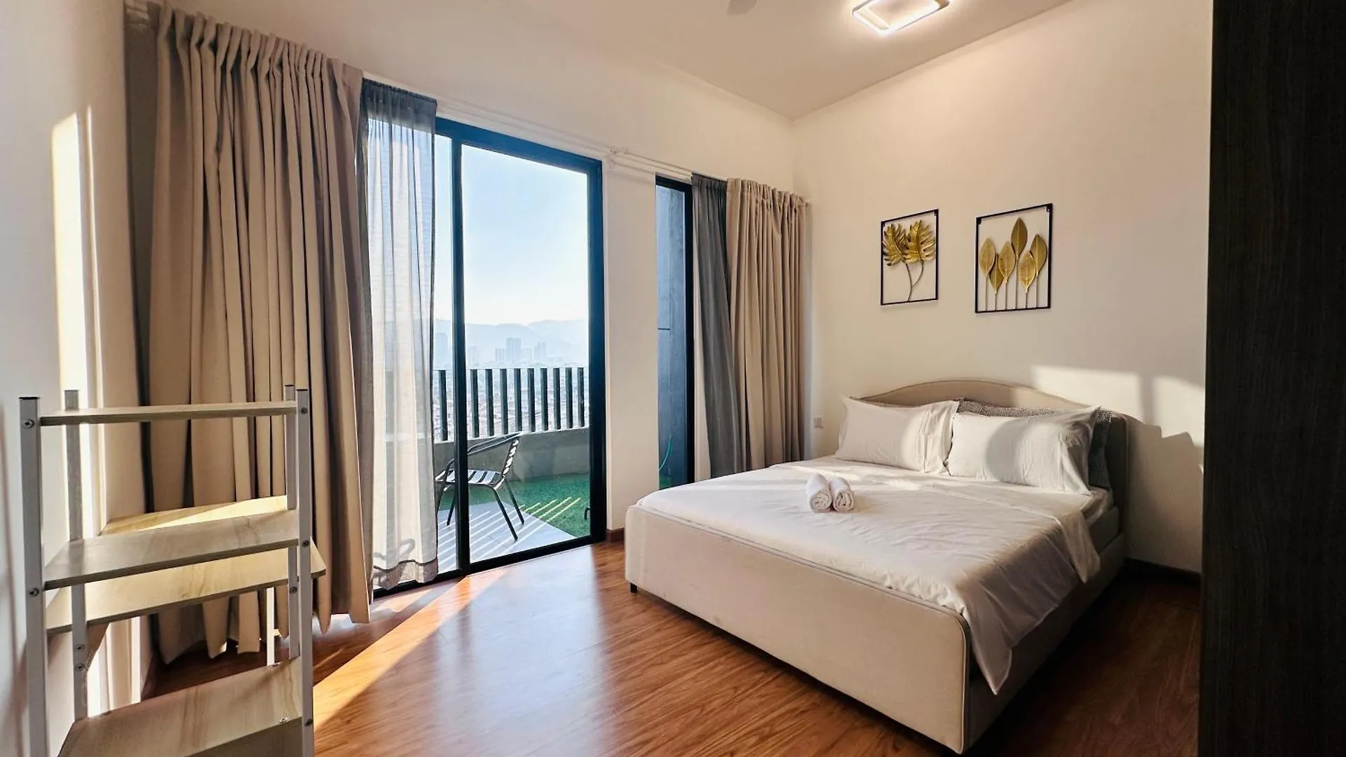 Apartment New Georgetown Instagramable 2Br Homestay For 10Pax 无敌美景两房民宿 Beacon Executive Suite Malaysia