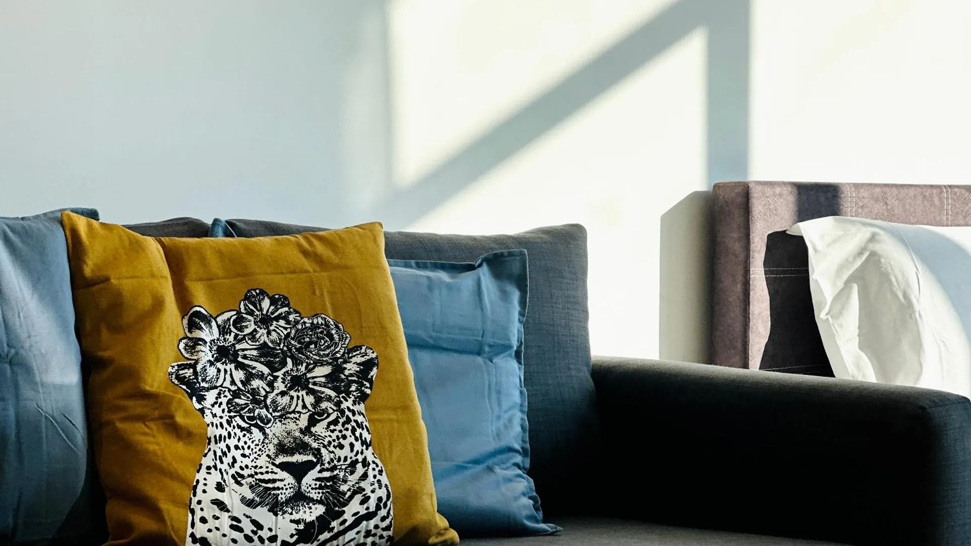 New Georgetown Instagramable 2Br Homestay For 10Pax 无敌美景两房民宿 Beacon Executive Suite Apartment