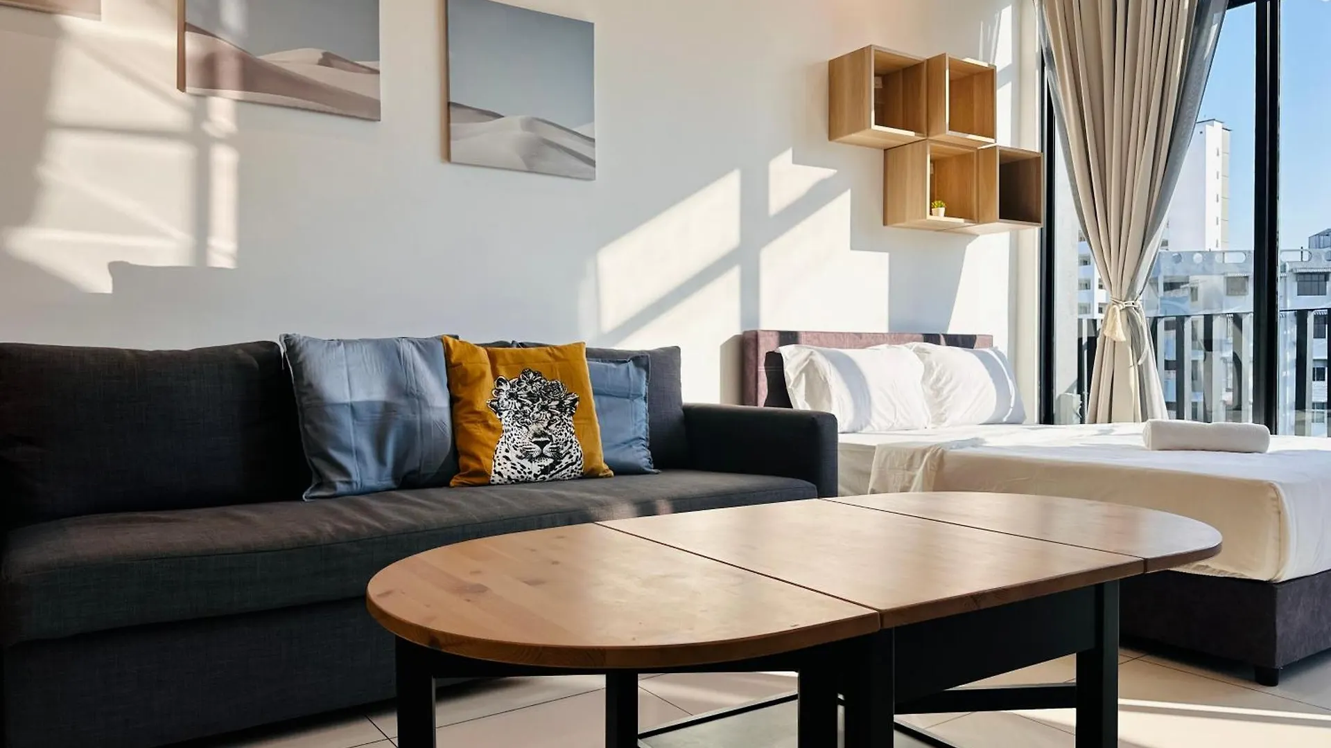 New Georgetown Instagramable 2Br Homestay For 10Pax 无敌美景两房民宿 Beacon Executive Suite Malaysia
