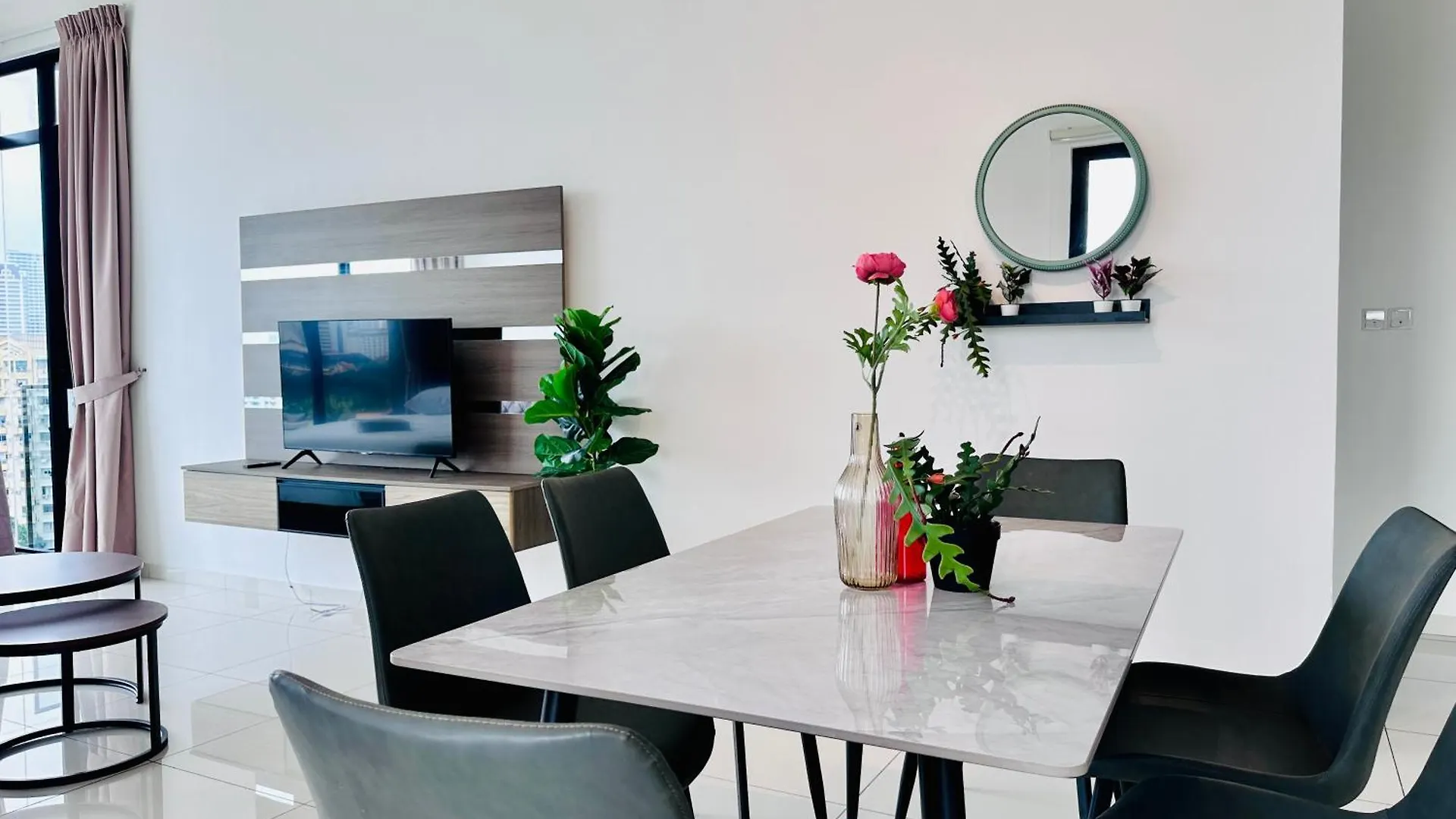 New Georgetown Instagramable 2Br Homestay For 10Pax 无敌美景两房民宿 Beacon Executive Suite Apartment George Town