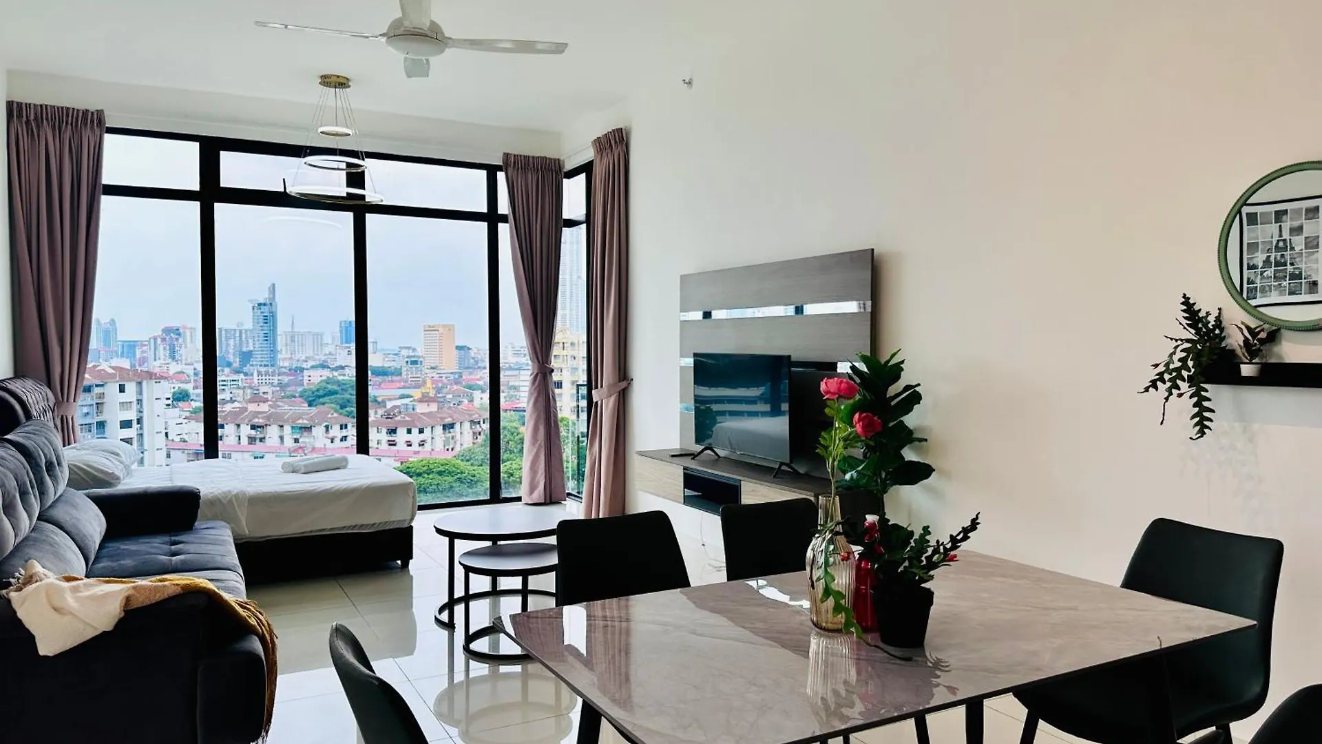 Apartment New Georgetown Instagramable 2Br Homestay For 10Pax 无敌美景两房民宿 Beacon Executive Suite Malaysia