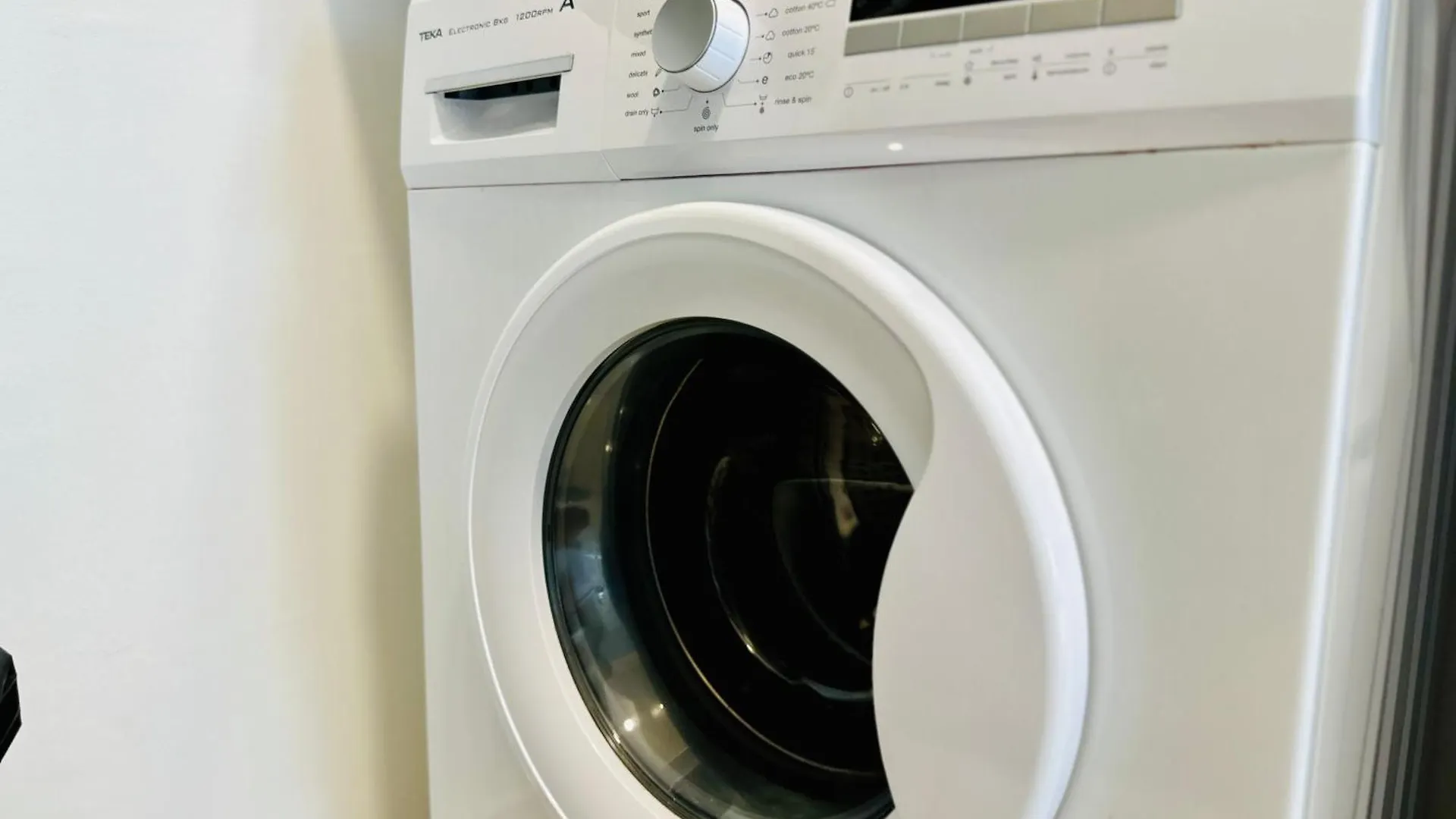 New Georgetown Instagramable 2Br Homestay For 10Pax 无敌美景两房民宿 Beacon Executive Suite Apartment