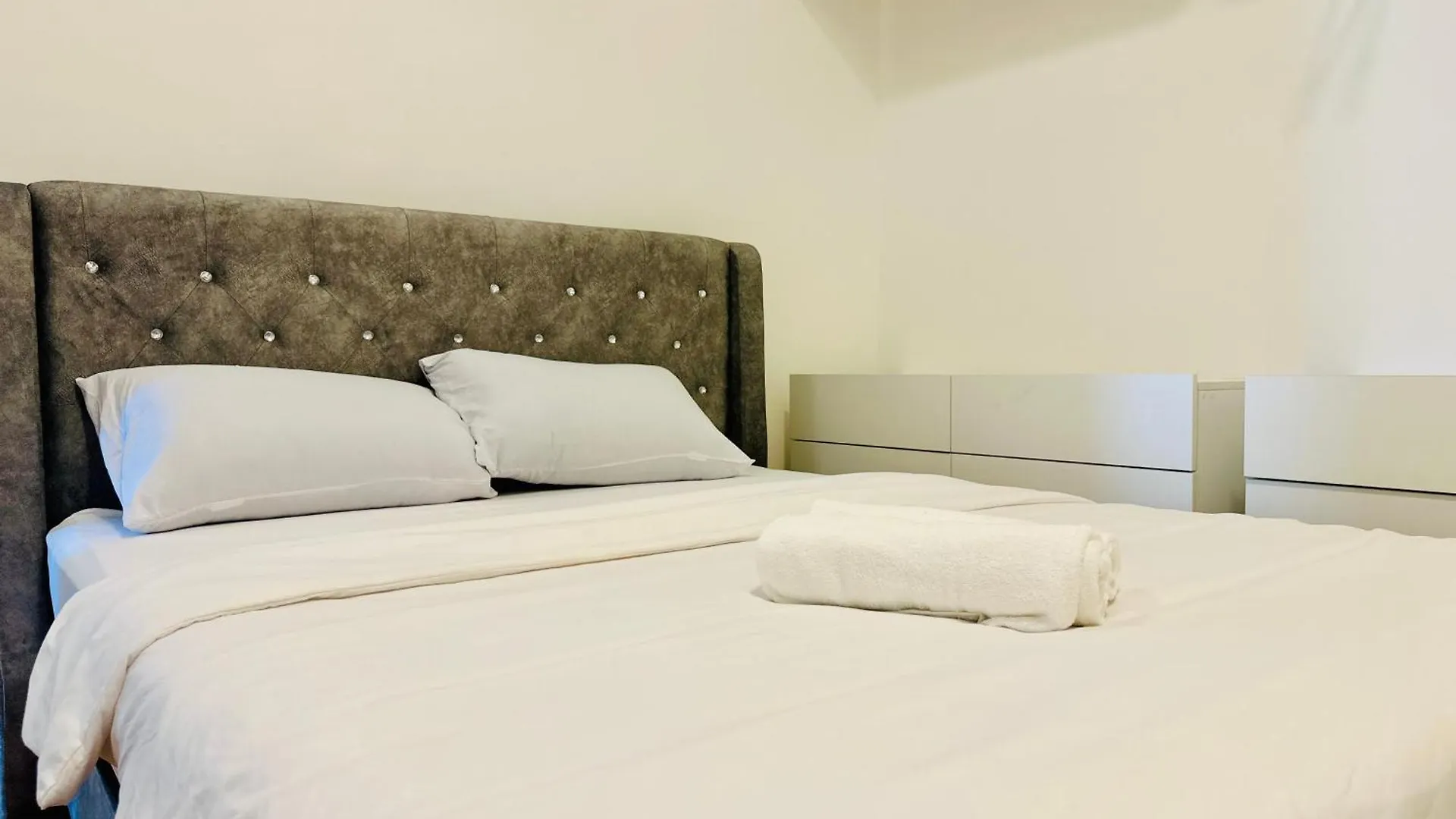 New Georgetown Instagramable 2Br Homestay For 10Pax 无敌美景两房民宿 Beacon Executive Suite