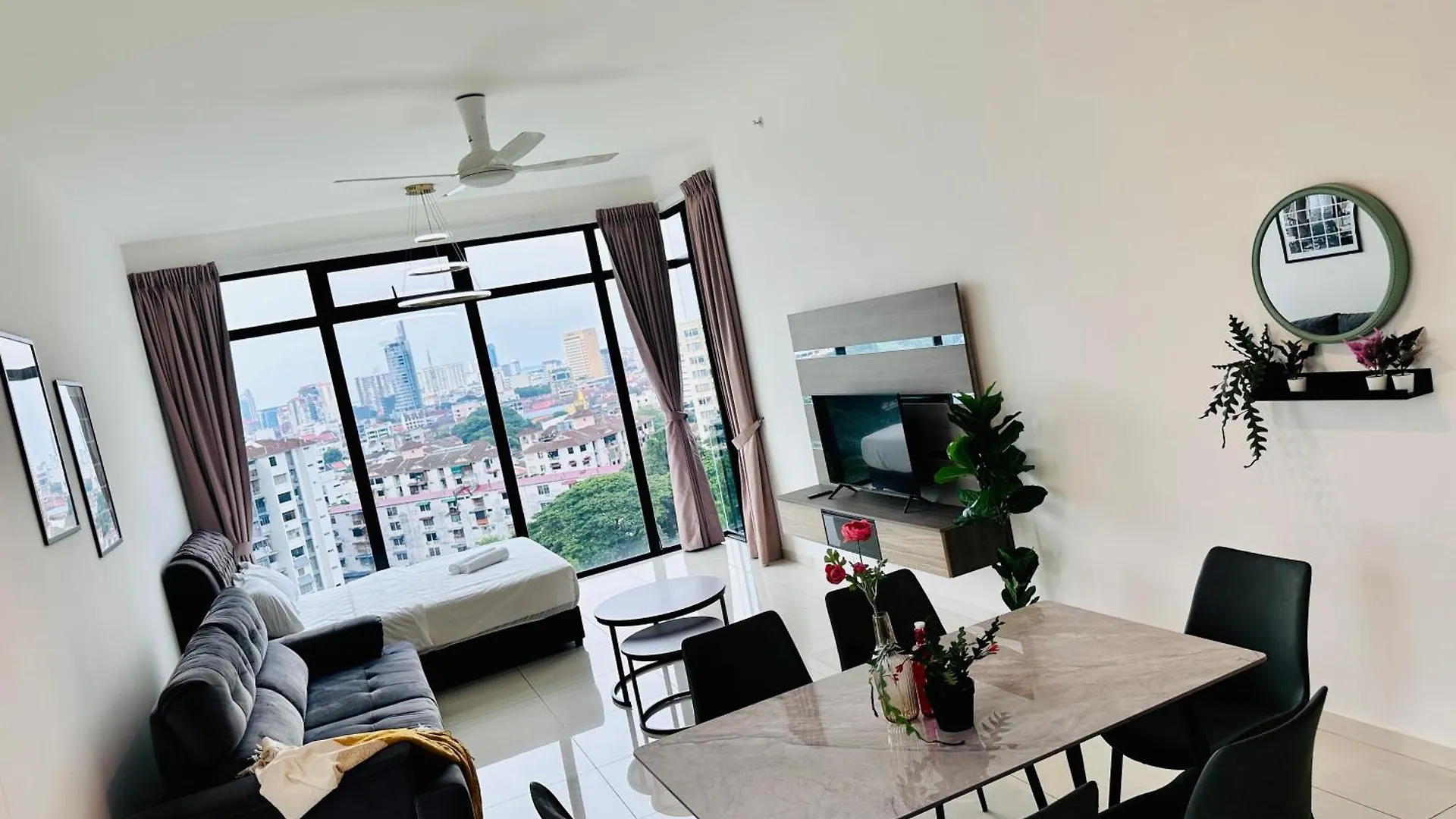 New Georgetown Instagramable 2Br Homestay For 10Pax 无敌美景两房民宿 Beacon Executive Suite Apartment