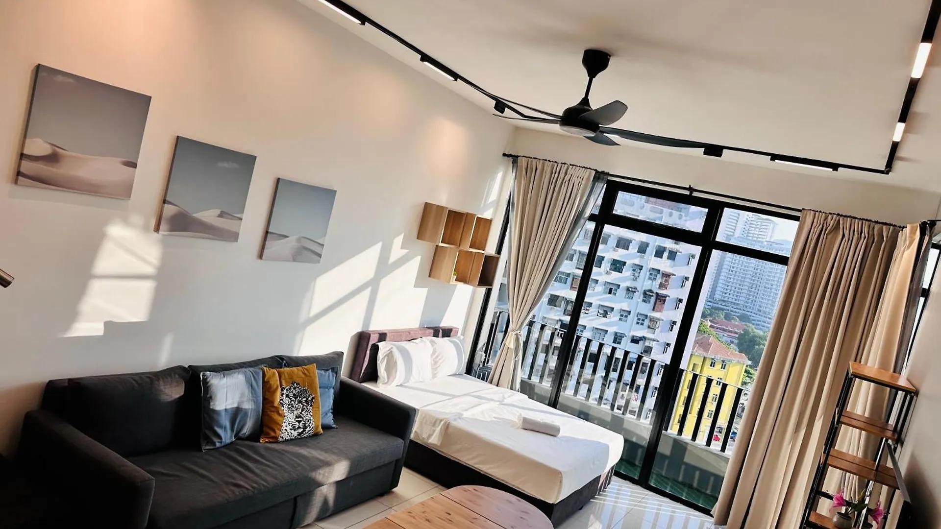 New Georgetown Instagramable 2Br Homestay For 10Pax 无敌美景两房民宿 Beacon Executive Suite 0*, George Town